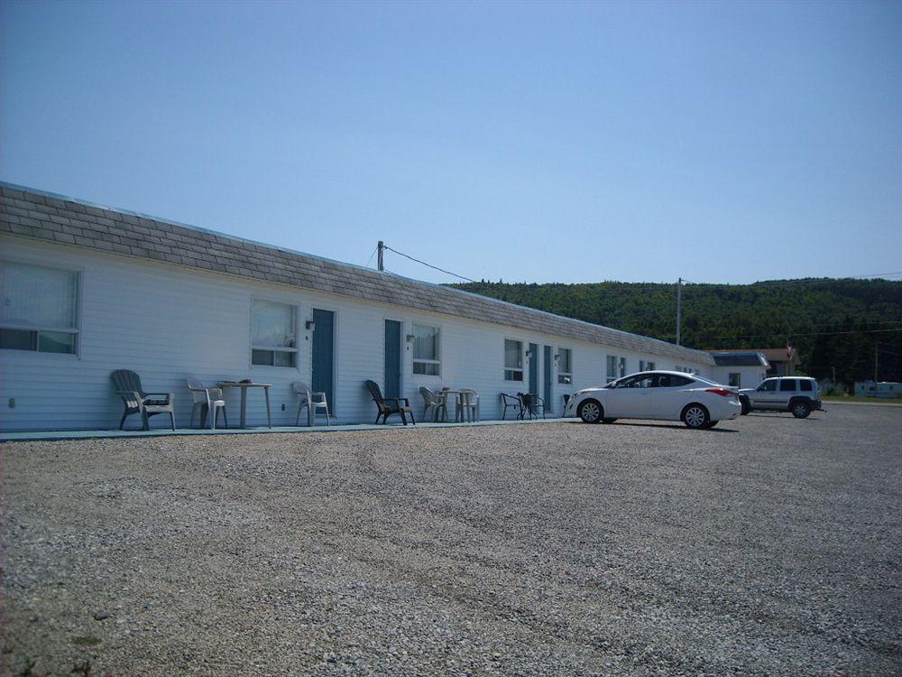 Motel Le Noroit L'Anse-au-Griffon Eksteriør bilde