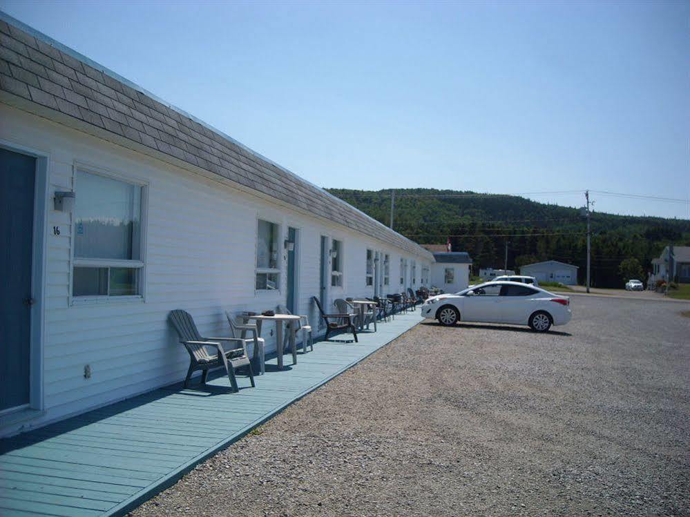 Motel Le Noroit L'Anse-au-Griffon Eksteriør bilde